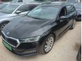 SKODA OCTAVIA Combi 1.4 TSI pHEV Style DSG Magyar. Áfás. Vezetett Szervizkönyv. Gyári Fényezés