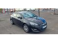 OPEL ASTRA J Sedan 1.6 Selection