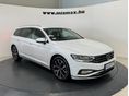 VOLKSWAGEN PASSAT VIII Variant 2.0 TDI SCR Elegance DSG AADR-979 Alcanatara magyar. 1 tulaj. gyári fényezésű. vezetett szervizkönyves. Á