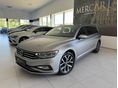 VOLKSWAGEN PASSAT VIII Variant 2.0 TDI SCR Elegance DSG MAGYAR 1 TULAJ! VÉGIG VEZETETT SZ.KÖNYV!