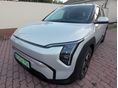 KIA EV3 58,3kWh Earth Plus HŐSZIVATTYÚ. ÚJ. SZALONÁLLAPOT. IVORY SILVER. MAGÁNSZEMÉLY