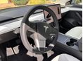 TESLA MODEL 3 2023/3 - 9