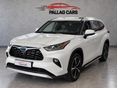 TOYOTA HIGHLANDER 2.5 Hybrid Executive CVT Ülésfűtés.tolatókamera.panorámatető.1 tulajdonos.7 személyes!