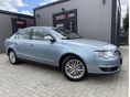 VOLKSWAGEN PASSAT 2.0 FSI Highline Megkímélt szép állapot. klímás. kevés kilóméter. kisebb. nagyobb csere érdekelhe