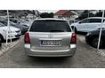 TOYOTA AVENSIS 2009/5 - 8