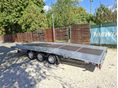 NIEWIADOW Új!5.5x2.1m/3500kg.3 tengelyes.burkolt közepű tréler!!