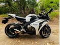 HONDA CBR 1000 RR 