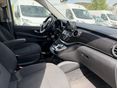 MERCEDES-BENZ V-OSZTÁLY 2017/10 - 12