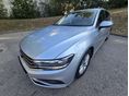 VOLKSWAGEN PASSAT VIII Variant 2.0 TDI SCR Business MANUÁLIS VÁLTÓ ! Űlés fűtés . Maszirozos űlés . Tolató kamera