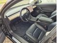 TESLA MODEL 3 2019/2 - 11