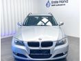BMW 318d Touring 'NAVI - TEMPOMAT - RADAR - VONÓHOROG - SZERVIZ'