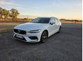 VOLVO V60 2.0 D [D4] Momentum Geartronic