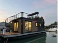 FLOATING HOUSE H lajstormjelű.. TRIMARAN
