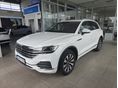 VOLKSWAGEN TOUAREG 3.0 V6 TDI Elegance Tiptronic ic Magyarországi. kitűnő gyári állapotban!! Vezetett szervizkönyv!!!