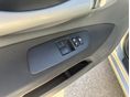 TOYOTA AURIS 2007/7 - 9