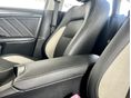 TOYOTA AVENSIS 2016/7 - 27