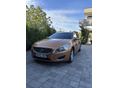 VOLVO V60 2.4 D [D5] Momentum