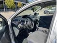 TOYOTA YARIS 2004/4 - 9