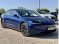 TESLA MODEL 3 RWD Premium (Automata) Highland Kék-Fehér belsővel + Vonóhorog Gyári fényezés Teljeskörű garancia