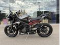 TRIUMPH STREET TRIPLE 2022/3 - 5