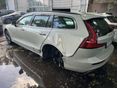 VOLVO V60 2021/10 - 3