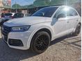 AUDI Q5 40 TDI Design quattro S-tronic Sérülésmentes. Black Edition