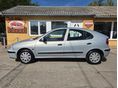RENAULT MEGANE 2002/10 - 4