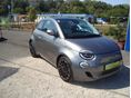 FIAT 500e La Prima 42kWh (Automata) 23.000km Akku bemérve 92.7%. üvegtető .tolatókamera . ülésfűtés . navigáció