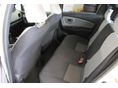 TOYOTA YARIS 2016/10 - 8