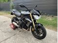TRIUMPH STREET TRIPLE 675 