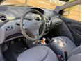 TOYOTA YARIS 2000/11 - 9
