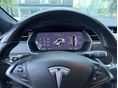 TESLA MODEL S 2018/6 - 7