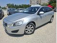 VOLVO V60 2.0 D [D4] Momentum Geartronic