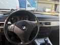 BMW 318 2006/9 - 11