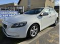 VOLVO V40 1.6 D [D2] Kinetic OLASZ ROZSDAMENTES! FRISSEN SZERVIZELVE! MANUÁLIS VÁLTÓ! GYÁRI ÁLLAPOT!!