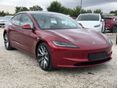 TESLA MODEL 3 RWD Premium (Automata) Ultra Red! Fehér belső! 19 Nova Felnik! LFP Akku! Mátrix LED! Hőszivattyú!