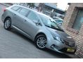 TOYOTA AVENSIS 2013/4 - 2