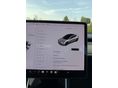 TESLA MODEL 3 2019/9 - 11