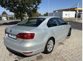 VOLKSWAGEN JETTA VI 2011/3 - 3