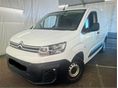 CITROEN BERLINGO 1.5 BlueHDi 100 Club M 1000 (3 személyes ) hátsó szerszám tartó kialakítva