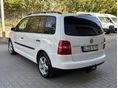 VOLKSWAGEN TOURAN 2004/1 - 4
