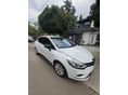 RENAULT CLIO 2019/1 - 6