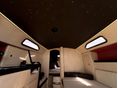 Rolls-Royce Starlight Headliner által ihletett csillagos égbolt mennyezet