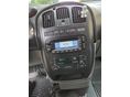 CHRYSLER VOYAGER 2004 - 8