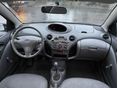 TOYOTA YARIS 1999/12 - 4
