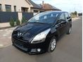 PEUGEOT 5008 1.6 HDi Confort