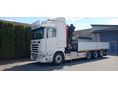 SCANIA R580 - Flatbed + crane 8x4
