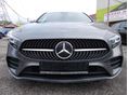 MERCEDES-BENZ A 180 2023/3 - 5