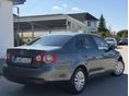 VOLKSWAGEN JETTA 2010/4 - 4