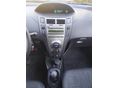 TOYOTA YARIS 2011/1 - 9